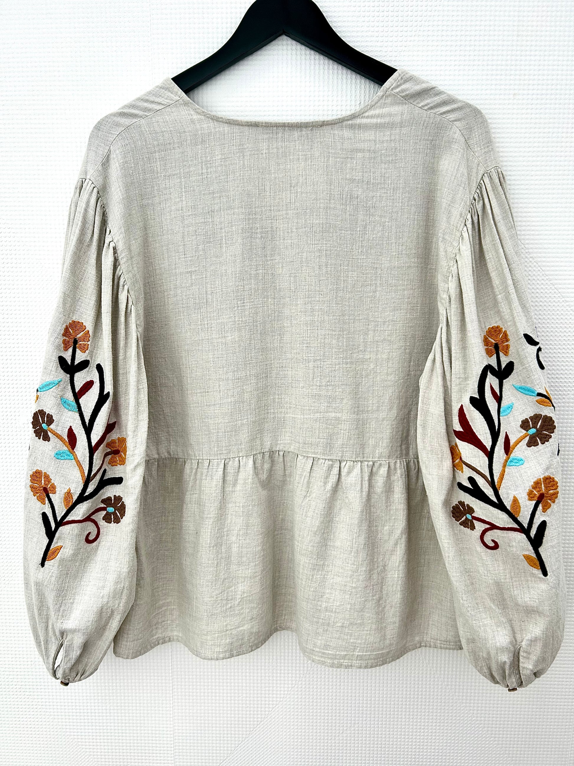 Blouse brodée