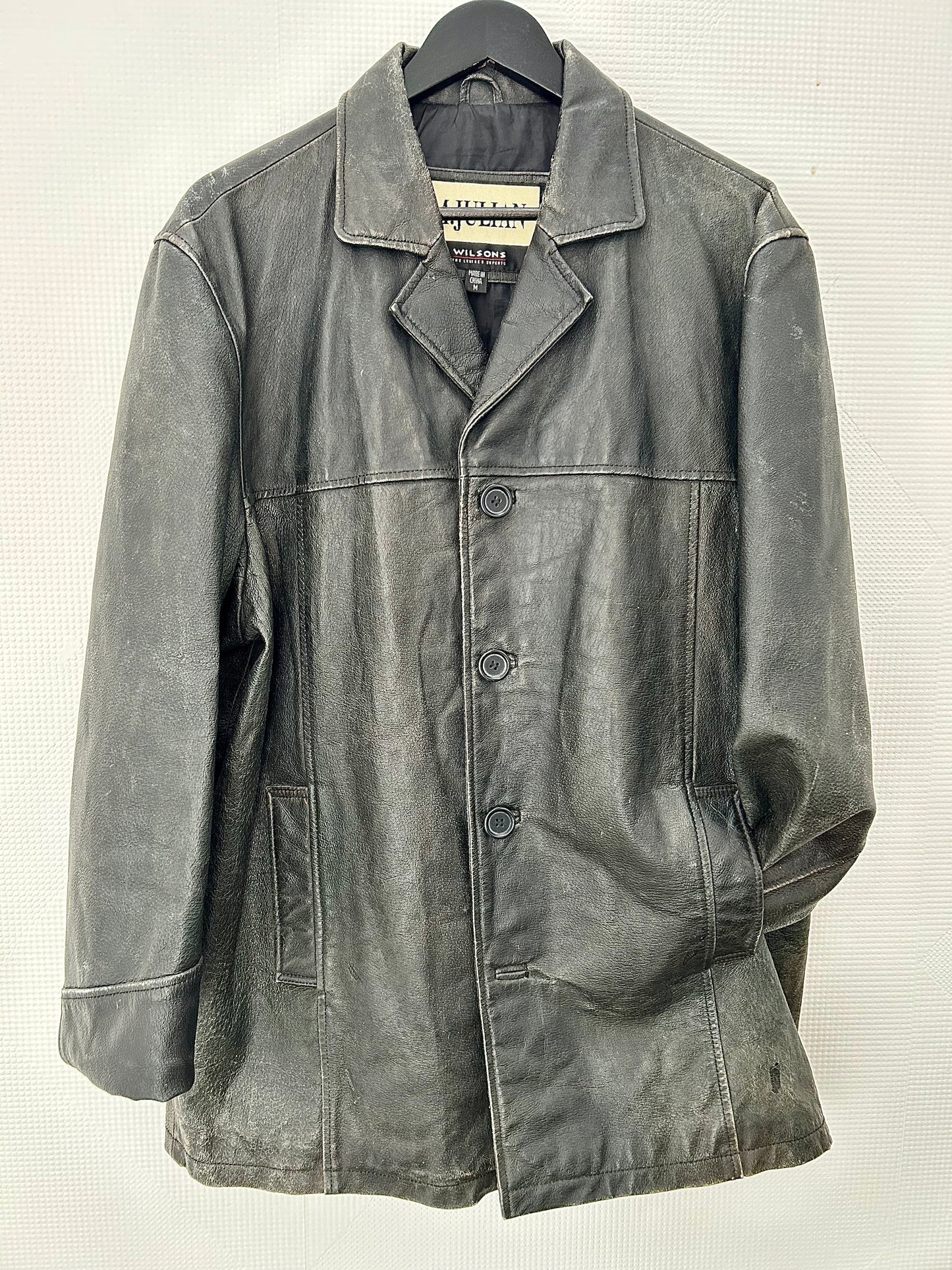 Manteau M. Julian Wilson